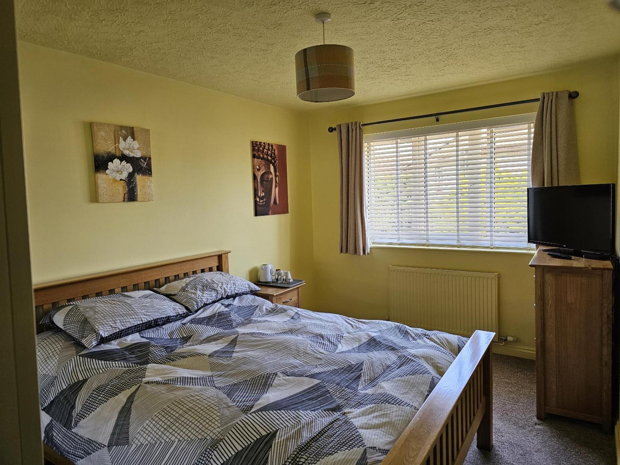 Midway Villa Shepton Mallet Room photo